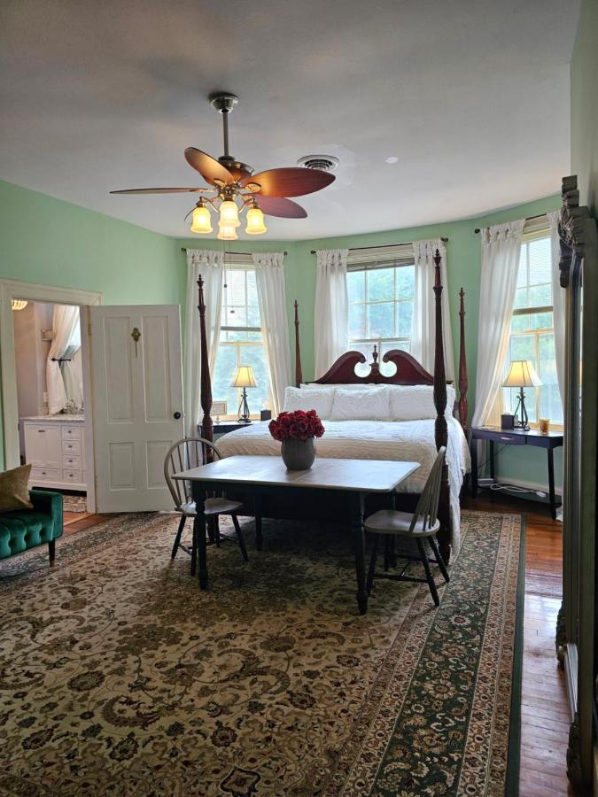 Bed and Breakfast Winridge Manor Madison Heights Pokój zdjęcie