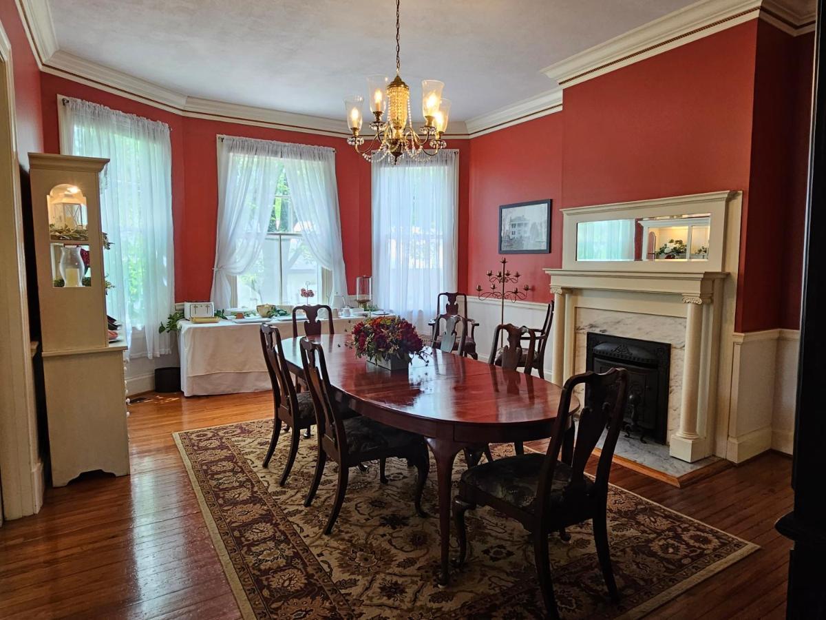 Bed and Breakfast Winridge Manor Madison Heights Zewnętrze zdjęcie